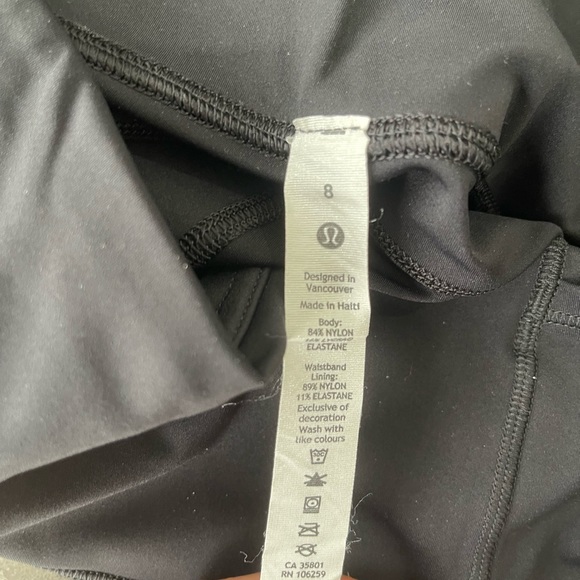 Lulu lemon bike shorts with pocket! - Picture 2 of 4